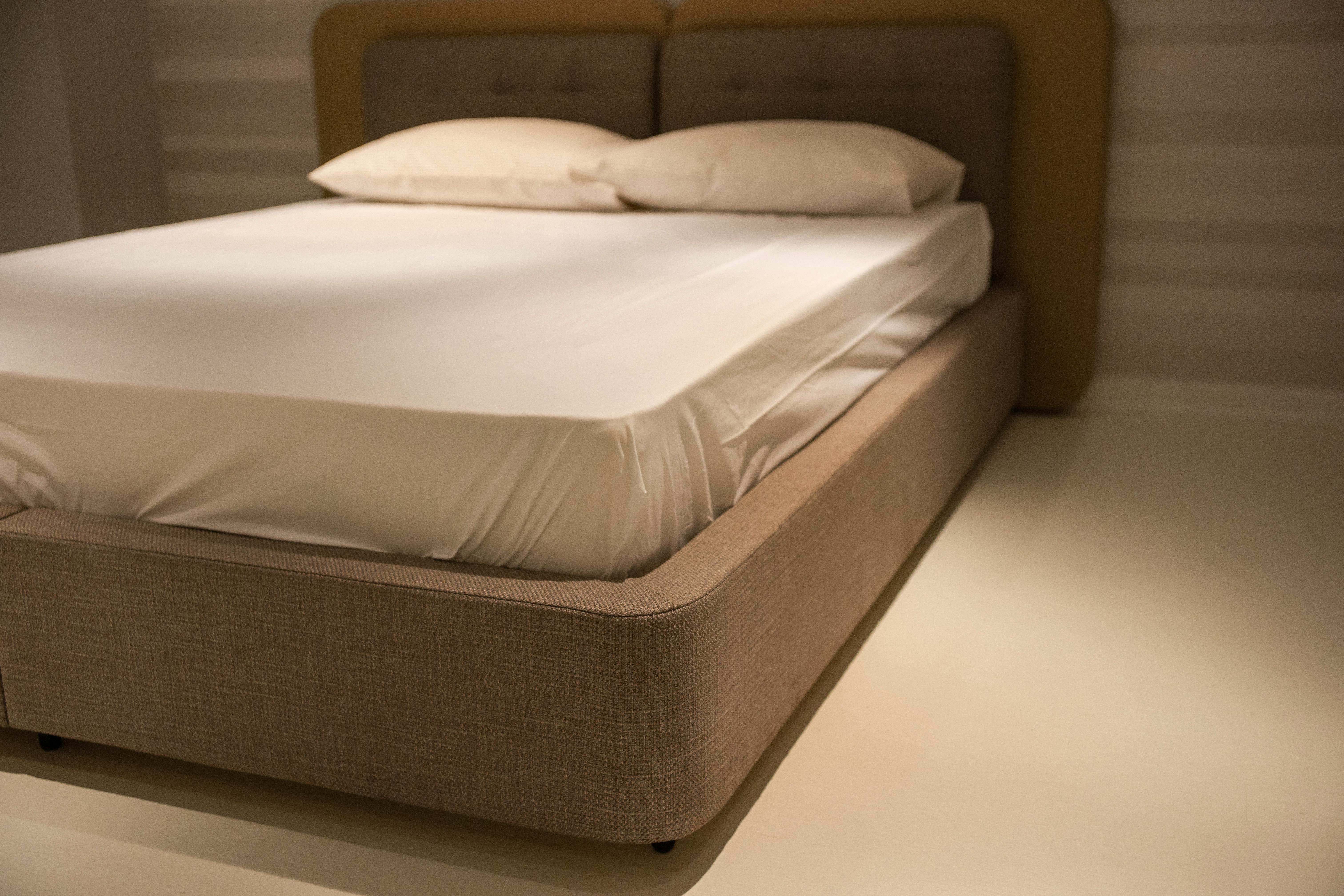 How Does Sagging Mattress Back Pain Affect Your Spine and Muscles?
