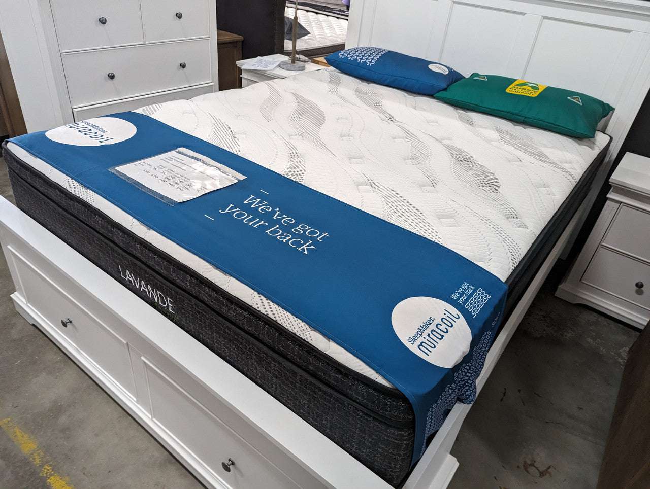 extra firm mattress by LAVANDE