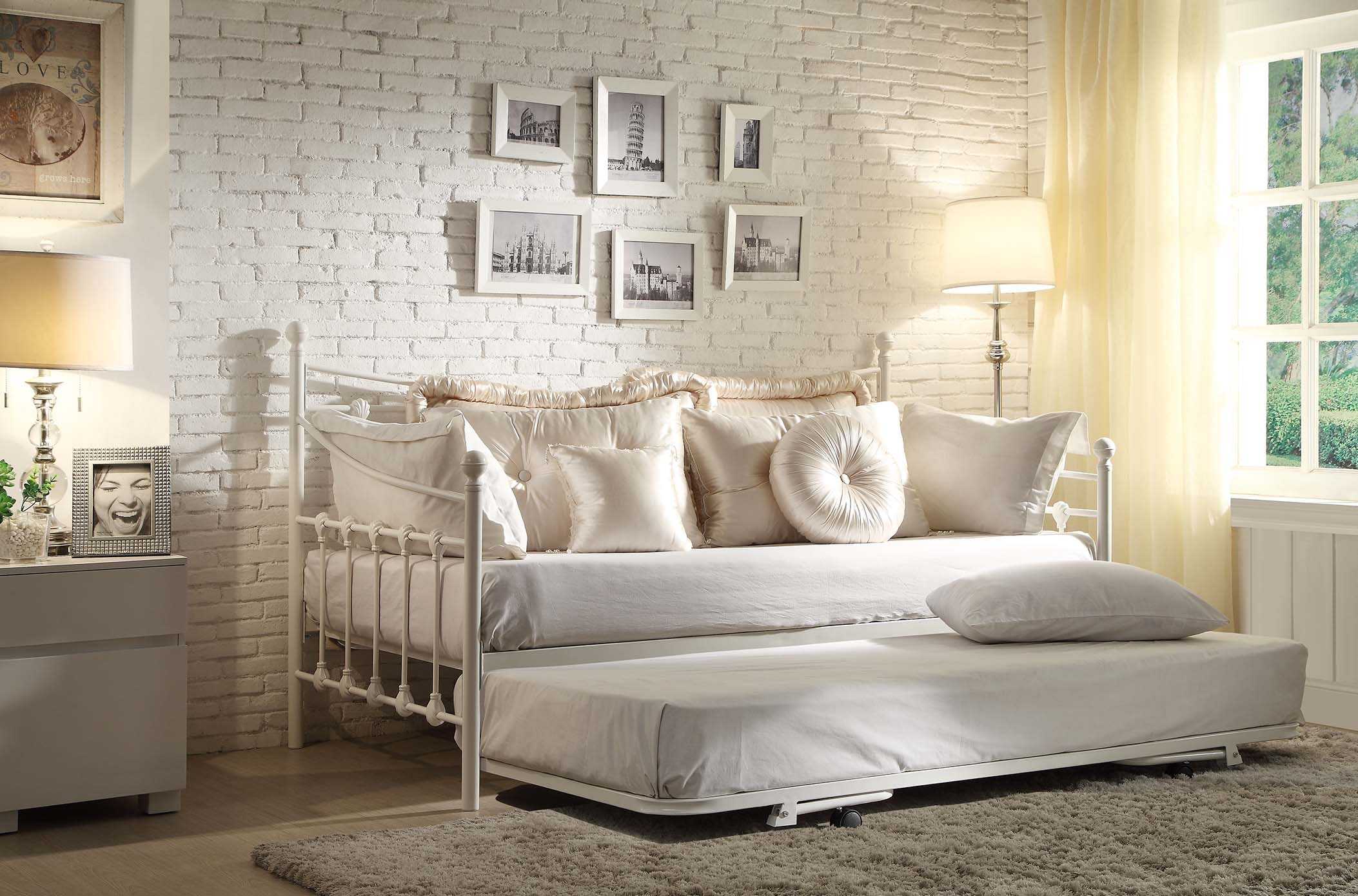 Avon Day Bed Single With Trundle