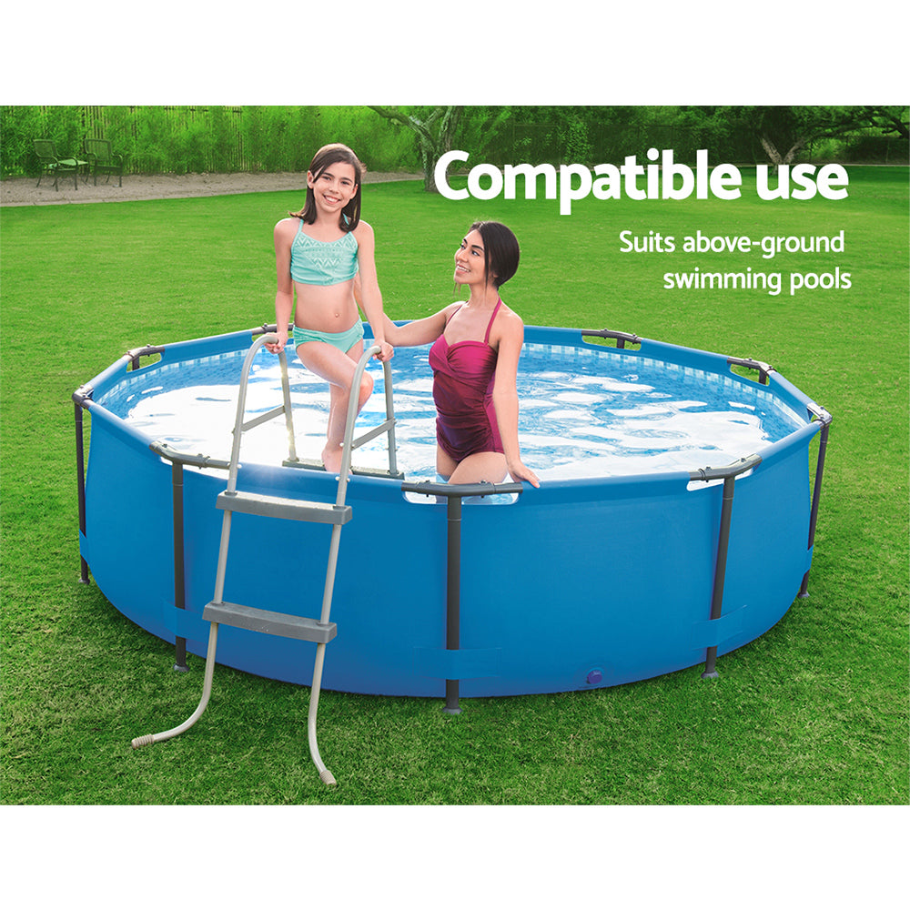 2-step pool ladder in front of a round above-ground pool with two people