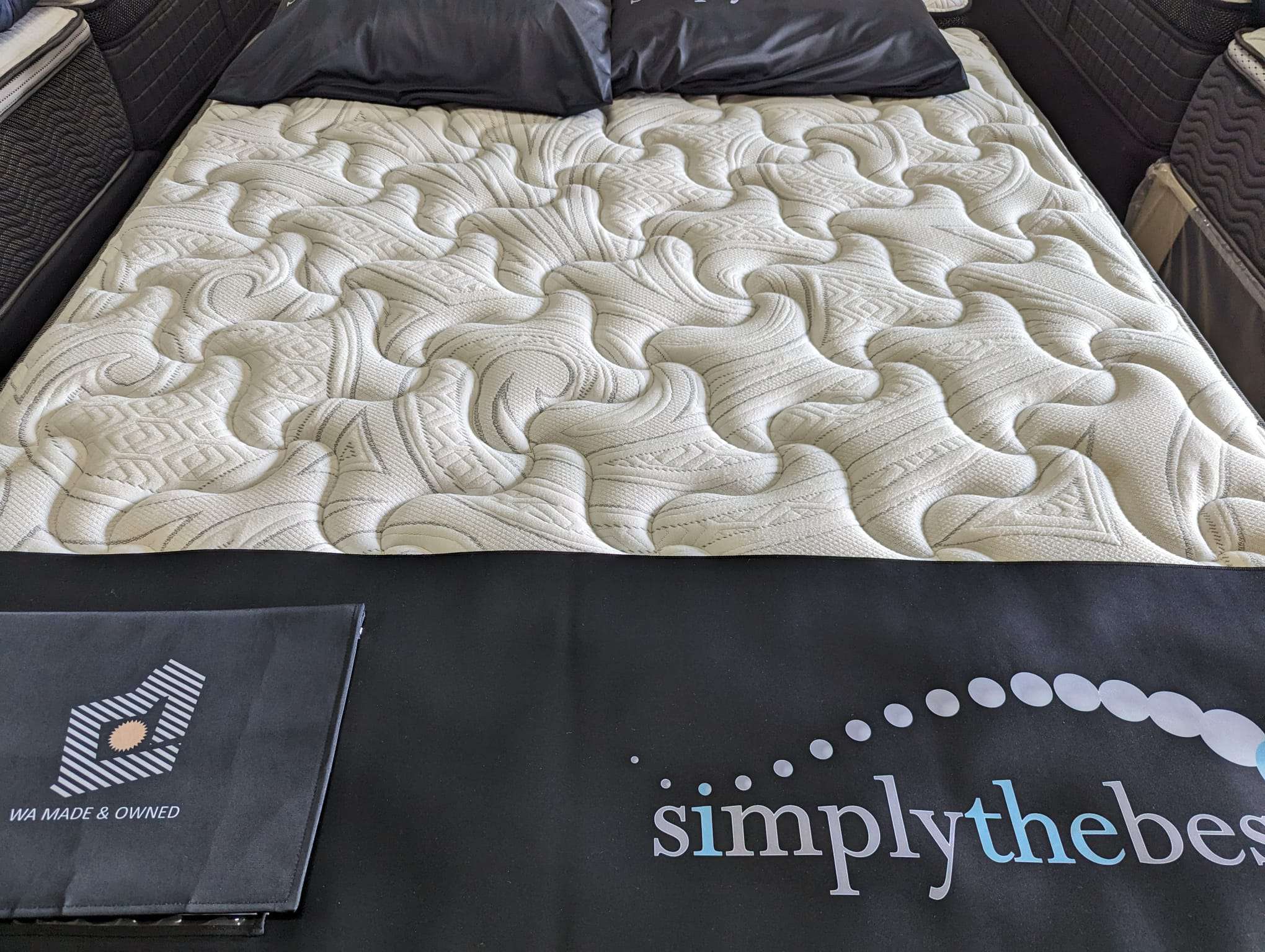 mattress by SIMPLY THE BEST