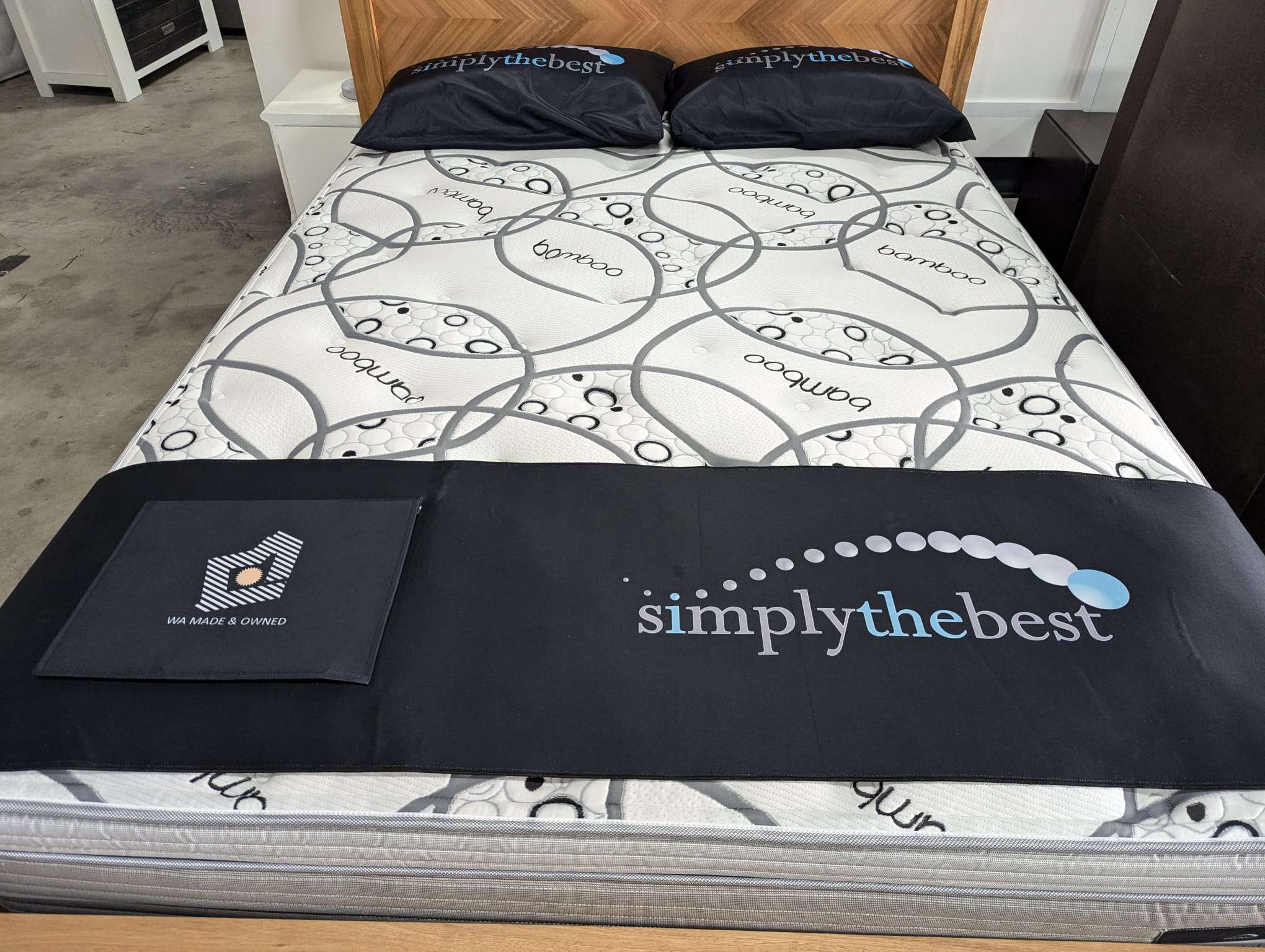 ULTRA PLUSH QUEEN MATTRESS