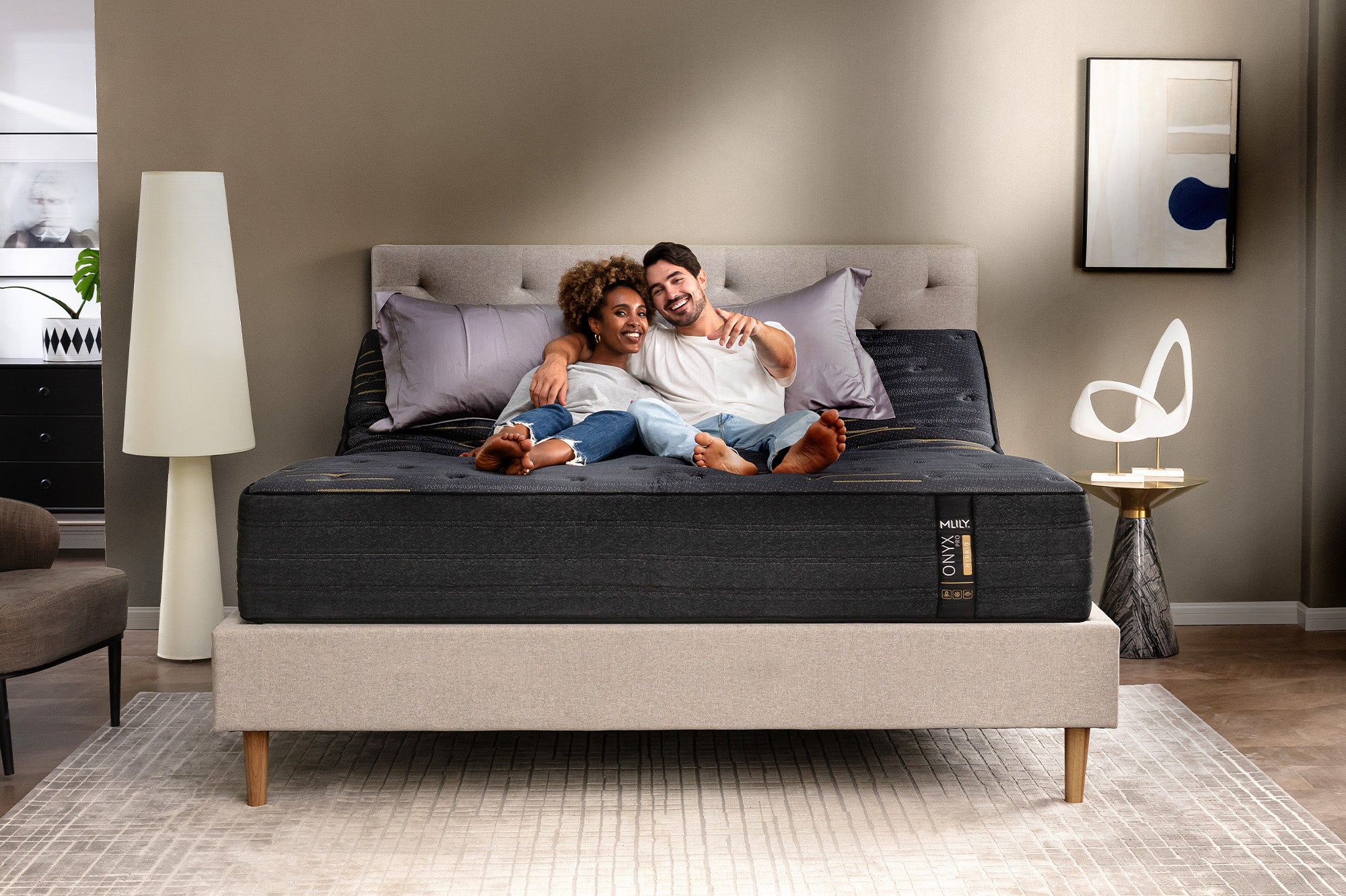 Firm Mlily Onyx Hybrid Mattress with Copper Gel AeroFusion™ Foam and Cooling Cover