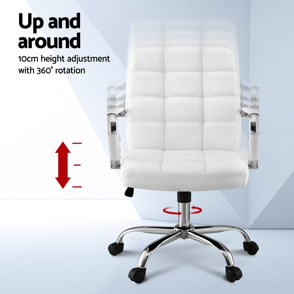 White office chair with 360° height adjustment, swivel chrome base and casters