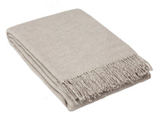 Cambridge wool throw blanket in silver with folded corner and fringed edge