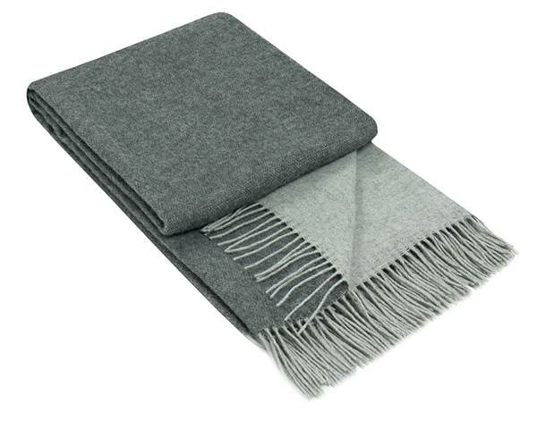 Merino wool and cashmere throw in charcoal with woven fringe edging
