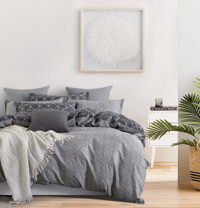 100% Cotton Reversible Quilt Cover Set - Manhattan - King Size