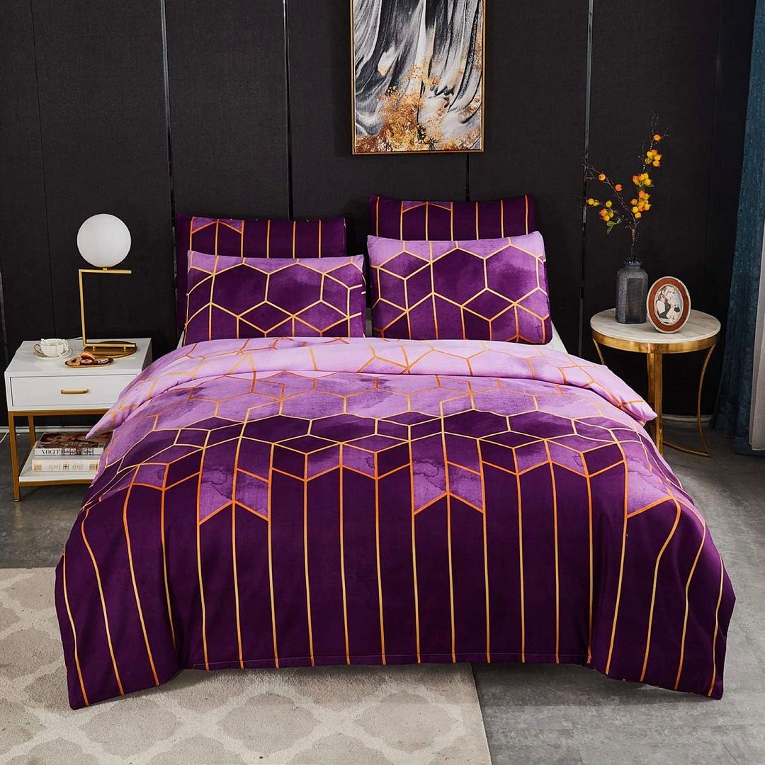 Erena Purple Quilt/Doona/Duvet Cover Set - Super King Size