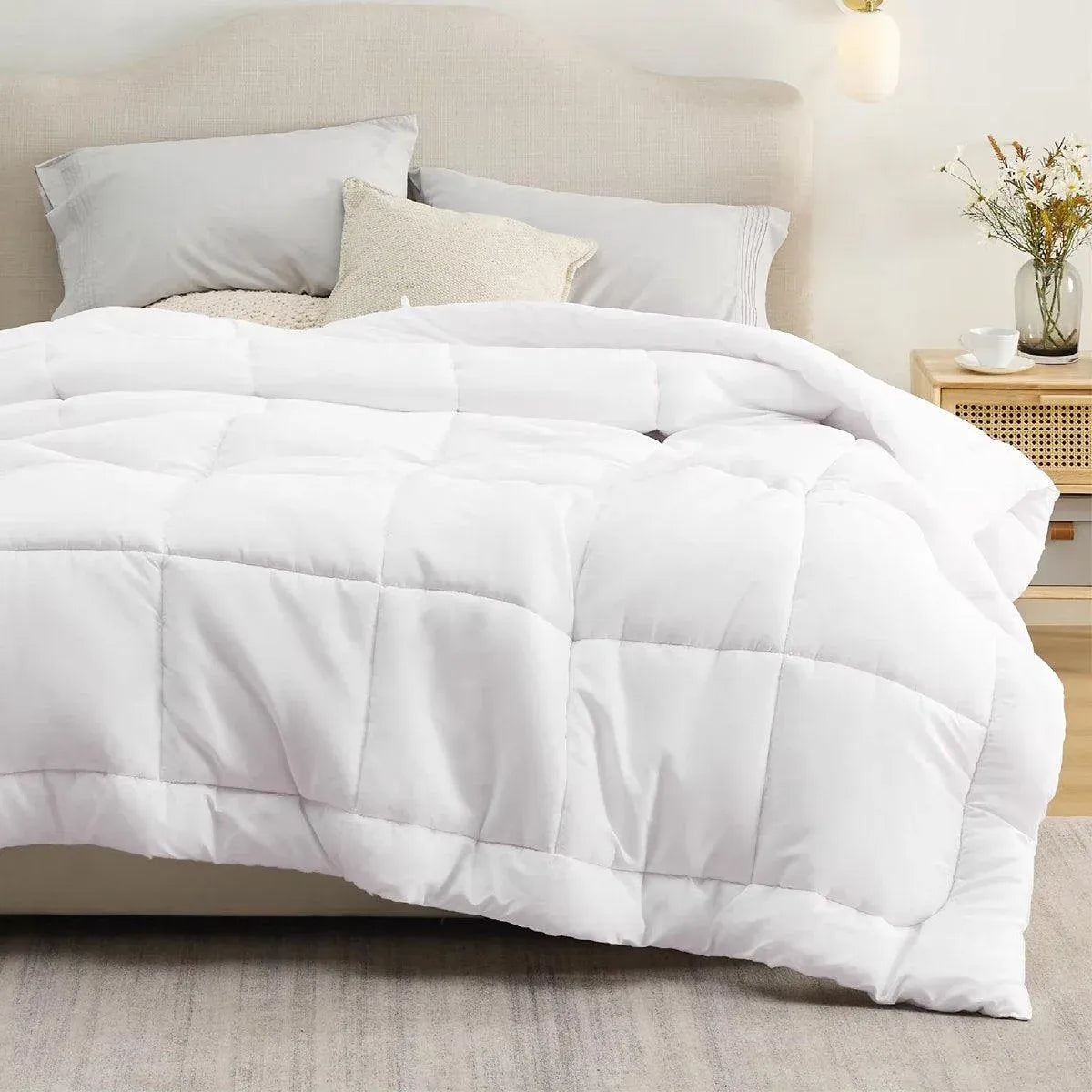 Luxury Hotel Quilt Core ??Soft Microfiber Down Alternative Comforter for All Seasons - 180x210cm-Cotton Bedworld